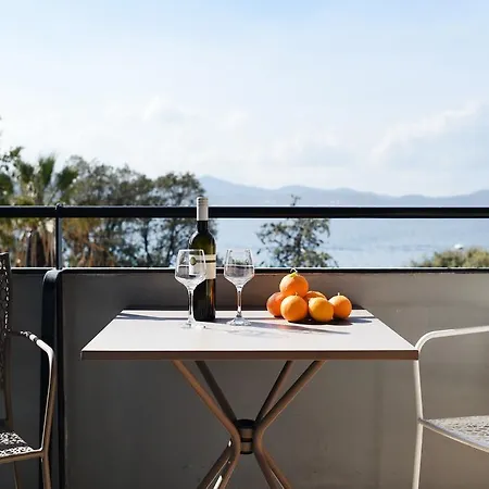 Апартаменты Jelena - Spacious Sea View Apartment - Old Town Zadar *
