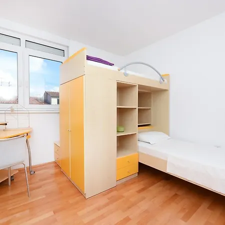 Apartment Jelena *