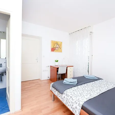Jelena - Spacious Sea View Apartment - Old Town Zadar *